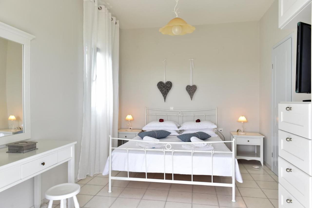 Tonia Apartments Paros Хріссі-Акті Екстер'єр фото