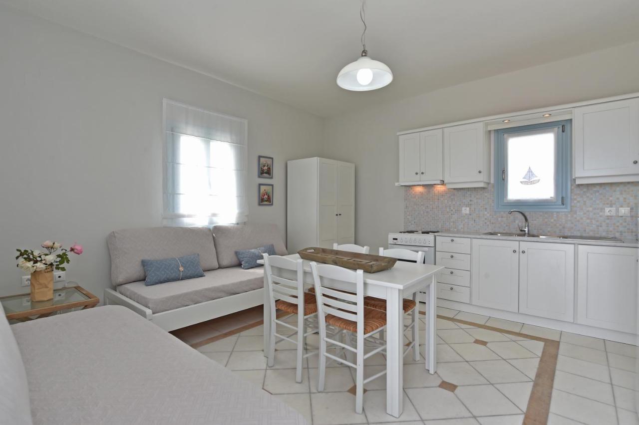 Tonia Apartments Paros Хріссі-Акті Екстер'єр фото